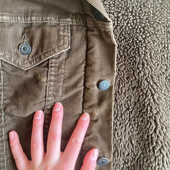 Men’s brown Levi’s corduroy Sherpa jacket in medium. - Picture 6 of 8